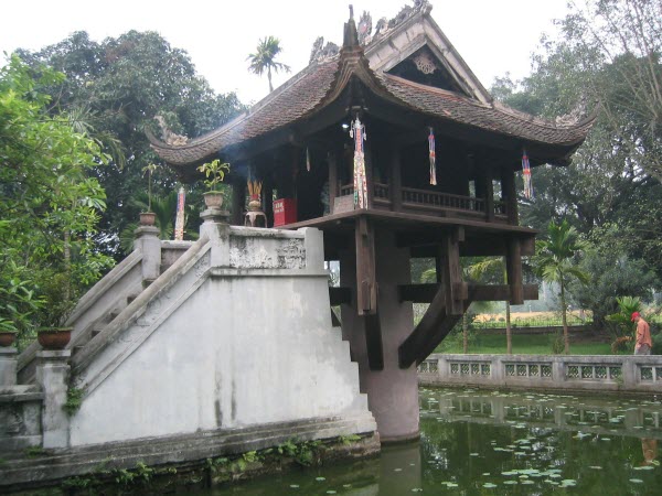 Restoring and protecting the One-Pillar pagoda